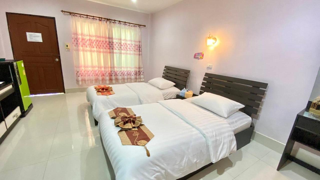 Pennaung Resort Bueng Kan Exteriör bild
